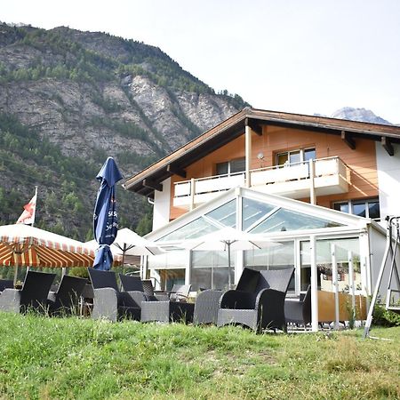 Restaurant & Hostel Hole In One Ранда Экстерьер фото